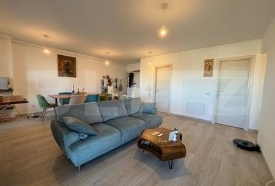 Apartament cu 3 camere decomandat, mobilat în Lăpuș Argeș