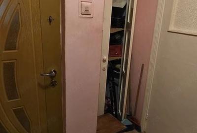 Apartament cu 3 camere semidecomandat în Tomis Nord