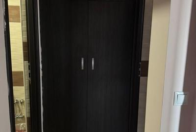 Apartament cu 3 camere decomandat în Iosia