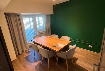 Apartament cu 4 camere semidecomandat, mobilat în P-ța Unirii