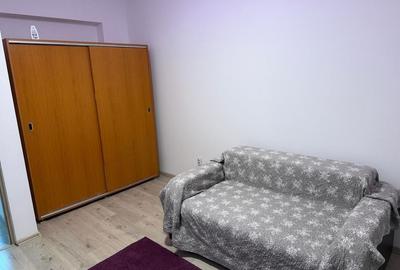 Apartament cu 3 camere decomandat în Central - 1