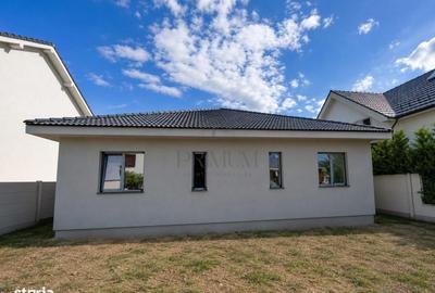 Casă cu 3 camere în Moșnița Nouă