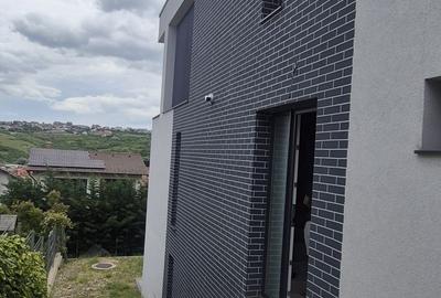 Casă cu 4 camere cu Canalizare în Câmpului - 7