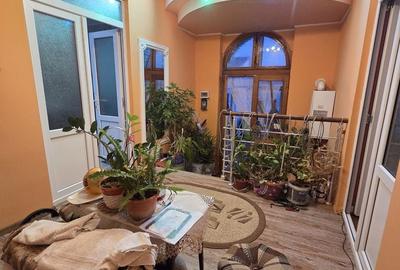 Casă cu 3 camere cu Teren 162 Mp în Central - 1