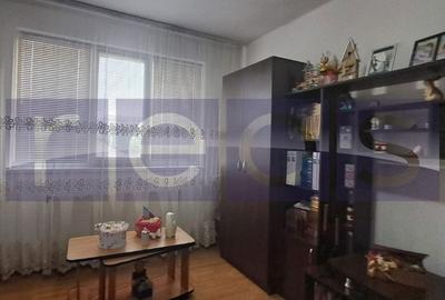 Apartament cu 3 camere semidecomandat, mobilat în Central - 2