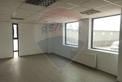 Spațiu comercial, de 445 mp, în Orașul de Jos - 4