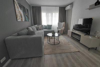 Apartament cu 3 camere semidecomandat în Micro 16 - 1