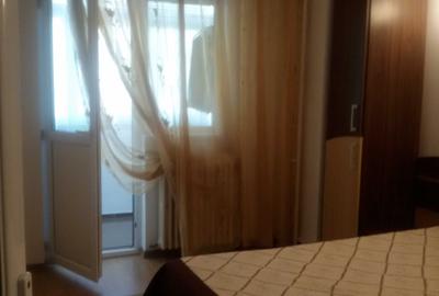 Apartament cu 3 camere decomandat în Alexandru cel Bun - 2
