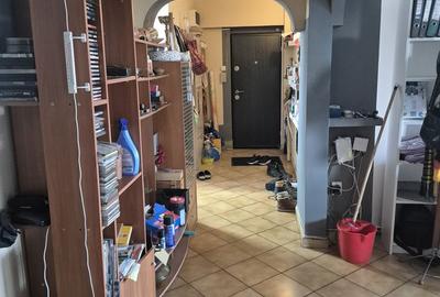 Apartament cu 4 camere decomandat, mobilat în Crângași - 2