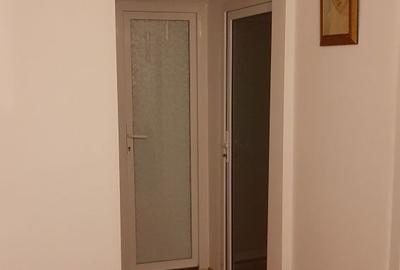Apartament cu 2 camere decomandat în Micro 13 - 3