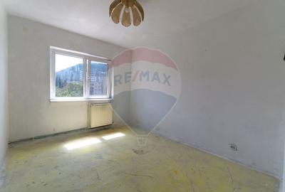 Apartament cu 3 camere decomandat în Astra - 6