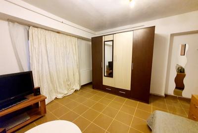 Apartament cu 2 camere decomandat în Unirii