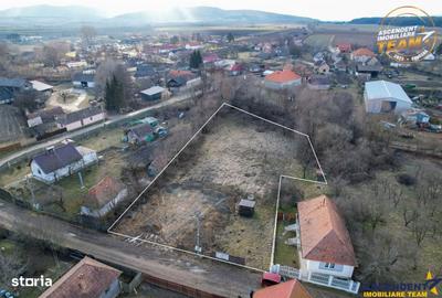Teren de 2213 mp, în Reci - 2