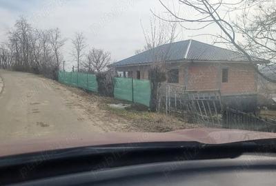 Teren de 1280 mp, în Central - 4