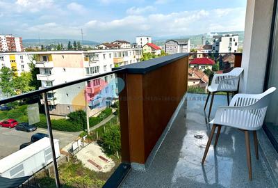 Apartament cu 3 camere semidecomandat în Între Lacuri - 1