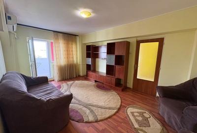 Apartament cu 2 camere semidecomandat, mobilat în Apărătorii Patriei