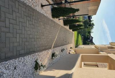 Apartament cu 2 camere semidecomandat, mobilat în Torontalului
