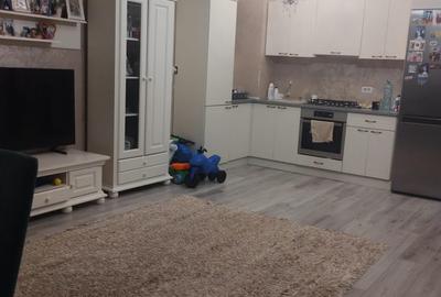 Apartament cu 2 camere semidecomandat în Faleza Nord