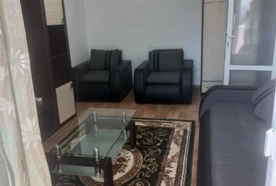 Apartament cu 2 camere decomandat în Casa de Cultură - 2