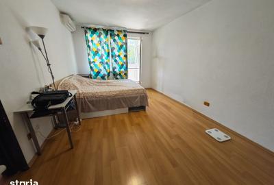 Garsonieră decomandată în Tineretului