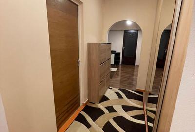 Apartament cu 3 camere semidecomandat în Titan - 4