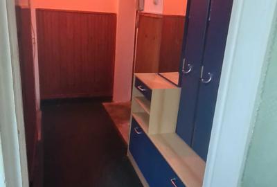 Apartament cu 2 camere semidecomandat în Exterior Vest