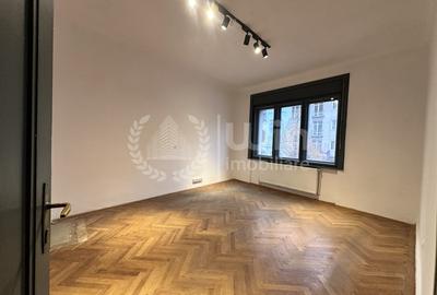 Apartament cu 4 camere decomandat în Central