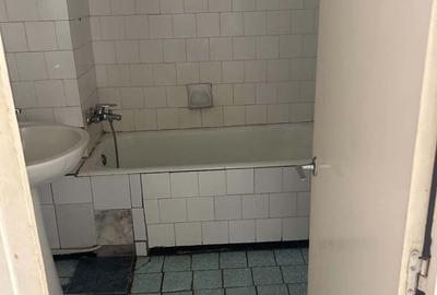 Apartament cu 3 camere decomandat în Ultracentral