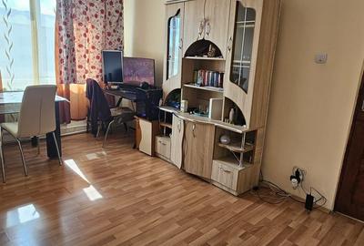 Apartament cu 2 camere semidecomandat în Central - 3