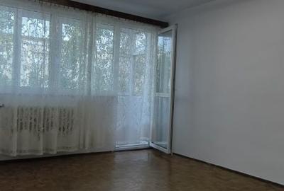 Apartament cu 2 camere decomandat în Eroii Revoluției