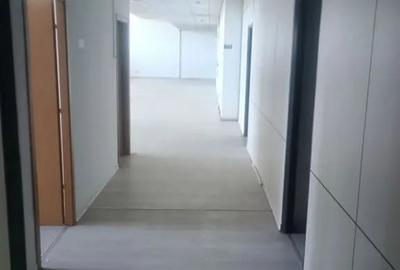 Spațiu comercial, de 500 mp, în Central - 16