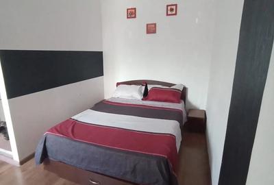 Spațiu comercial, de 200 mp, în Central - 3
