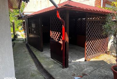 Casă cu 3 camere cu Teren 575 Mp în Aninoasa