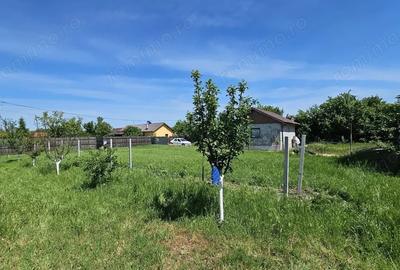 Teren de 29.7 mp, în Dumbrava - 9