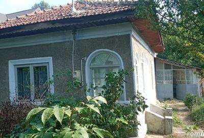 Teren de 1230 mp, în Hagioaica - 2