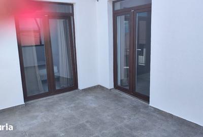 Casă cu 5 camere cu Teren 60 Mp în Calea Poplăcii