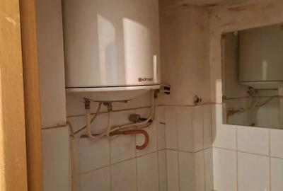 Garsonieră decomandată în Micro II