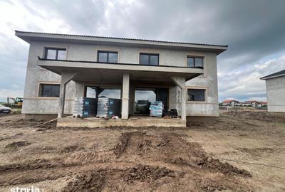 Casă cu 4 camere cu Teren 300 Mp în Șura Mică - 7