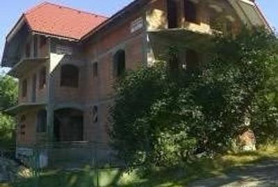 Casă cu 15 camere cu Teren 700 Mp în Băile Tușnad