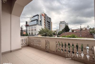 Apartament cu 4 camere în Central
