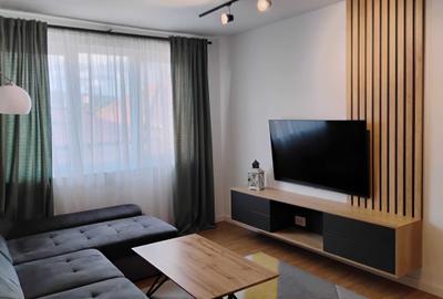 Apartament cu 3 camere decomandat în Exterior Vest - 1