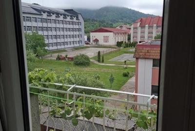 Apartament cu 2 camere decomandat în Central - 3