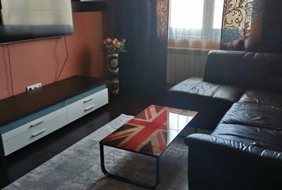 Apartament cu 3 camere decomandat în Nord