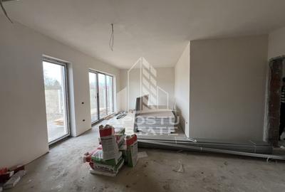 Duplex cu 4 camere cu Canalizare în Covaci - 1