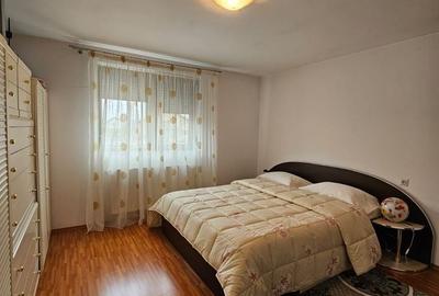 Casă cu 4 camere cu Teren 800 Mp în Central