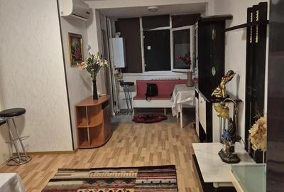 Garsonieră decomandată în Hipodrom
