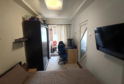 Apartament cu 2 camere semidecomandat în Micro 6
