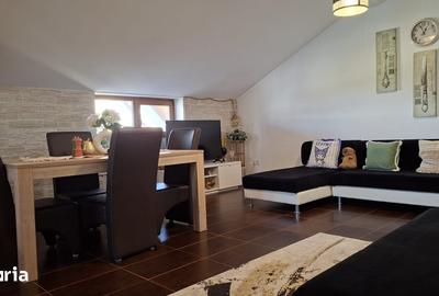 Apartament cu 4 camere decomandat în Central
