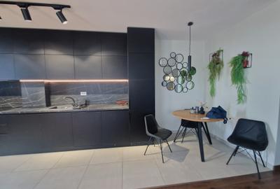 Apartament cu 2 camere decomandat în Take Ionescu