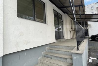 Spațiu comercial, de 55 mp, în Calea Moldovei